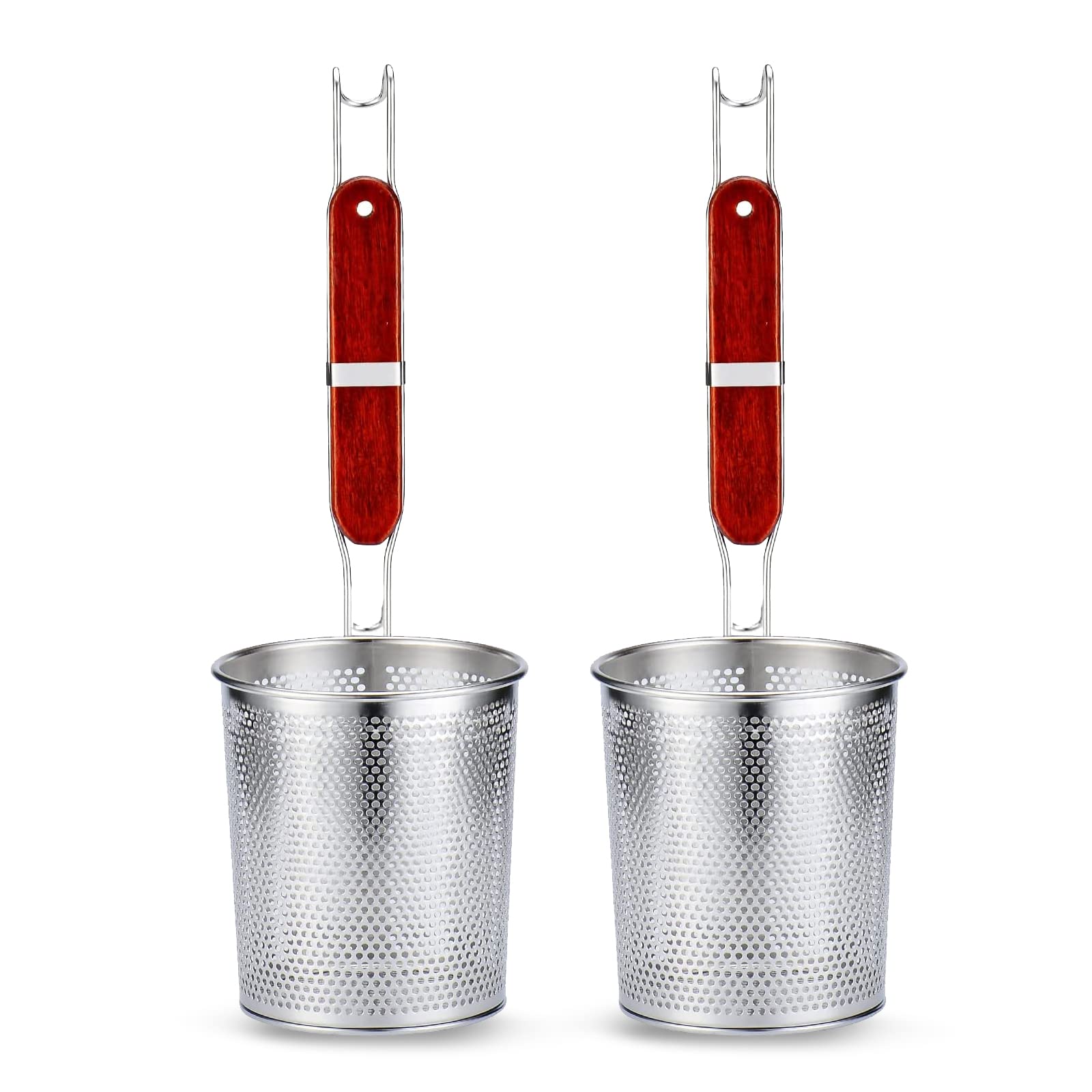 TENTA KITCHEN micro-perforated pasta strainer with handle for fast drainage and easy transfer.