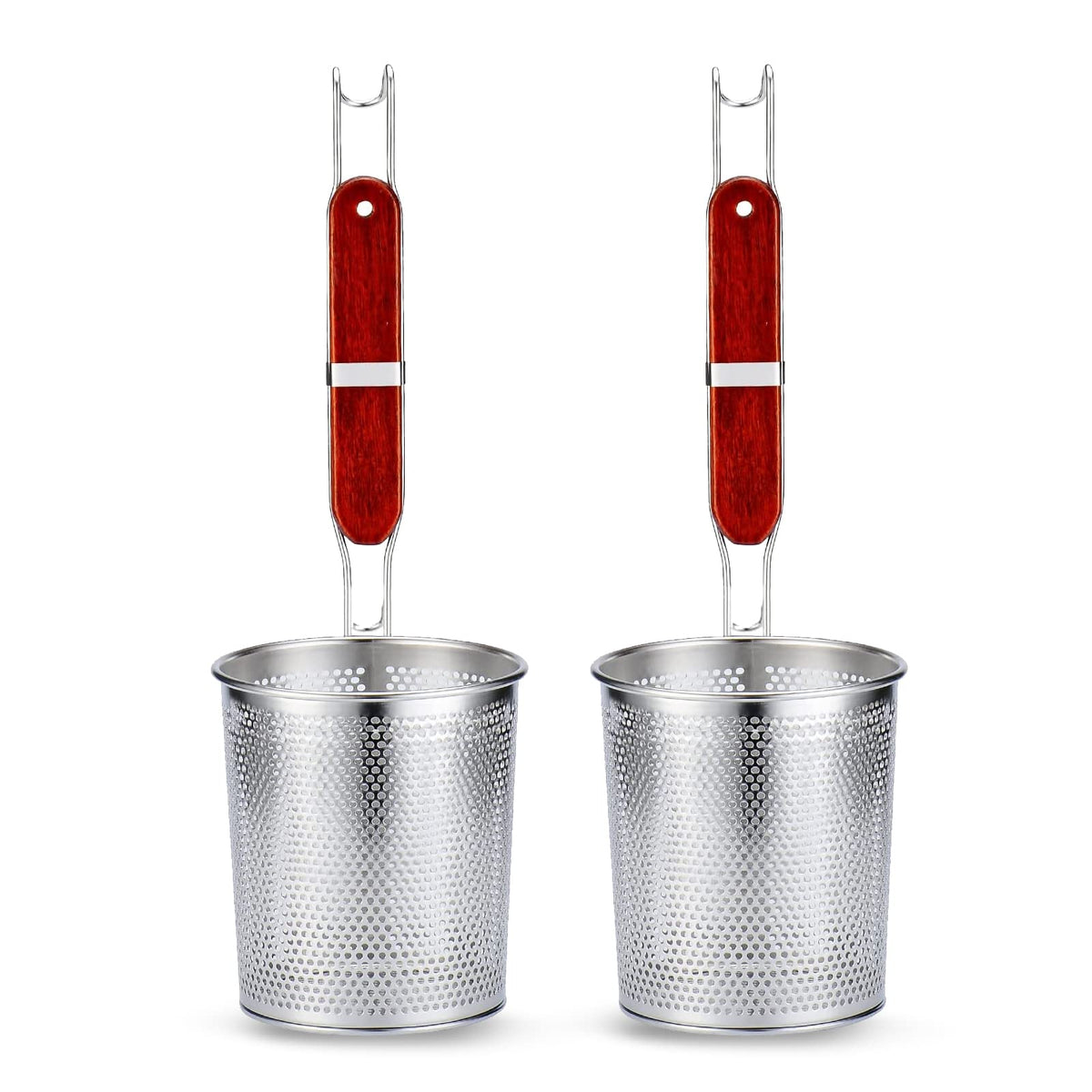 TENTA KITCHEN micro-perforated pasta strainer with handle for fast drainage and easy transfer.