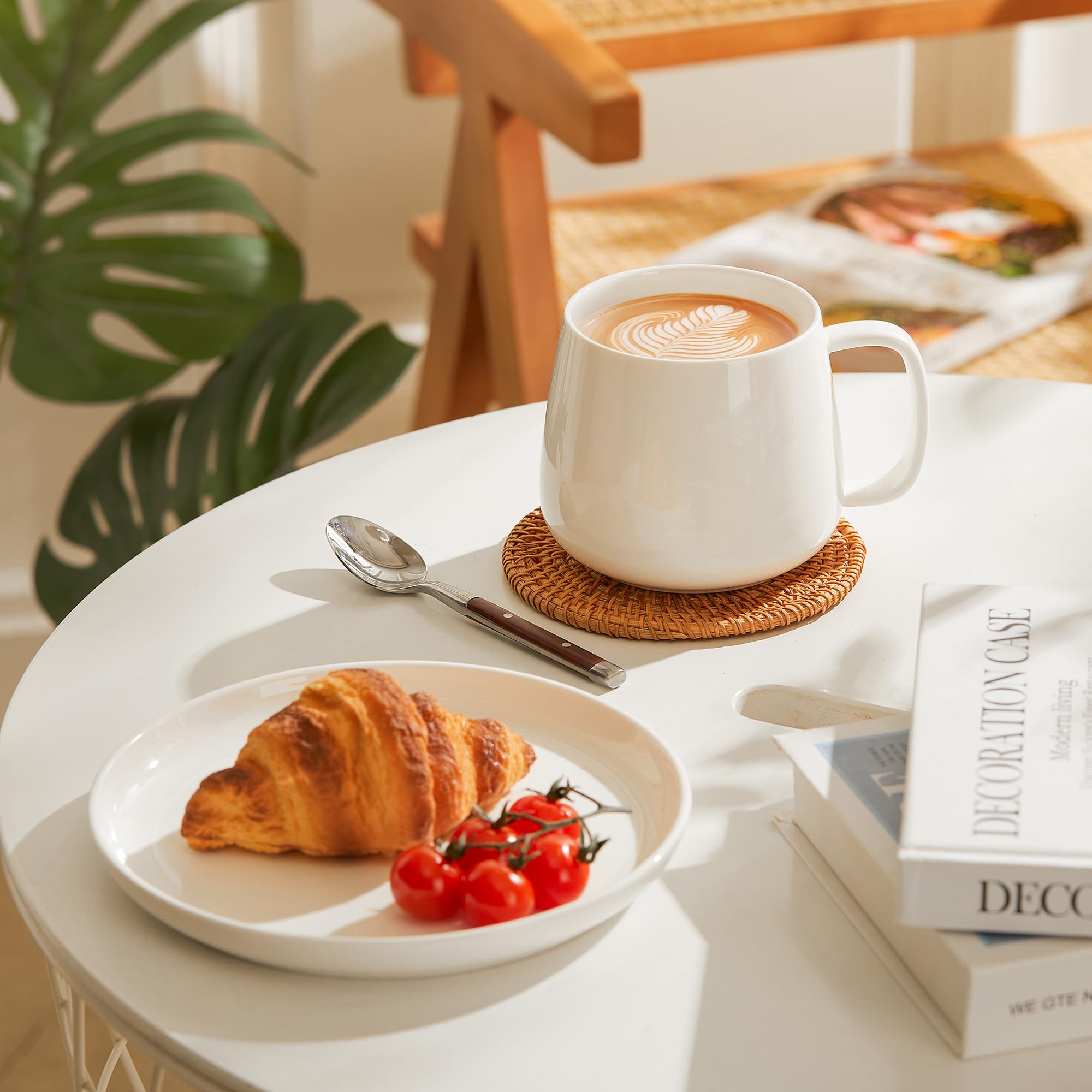 Teocera narrow-top wide-base aroma mug emphasizes rich aroma with every sip.