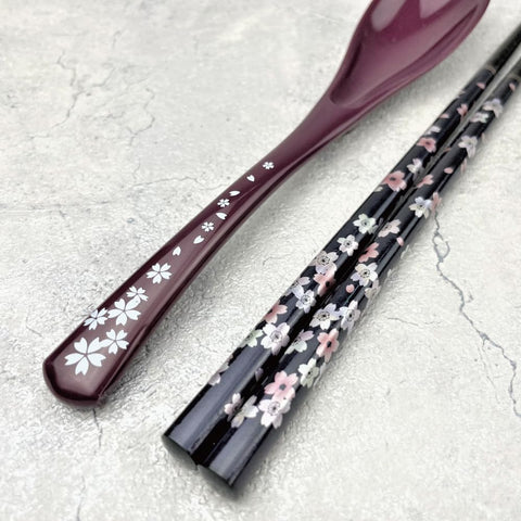Terra Distribution wooden chopsticks with spoon, comfortable grip for extended meals