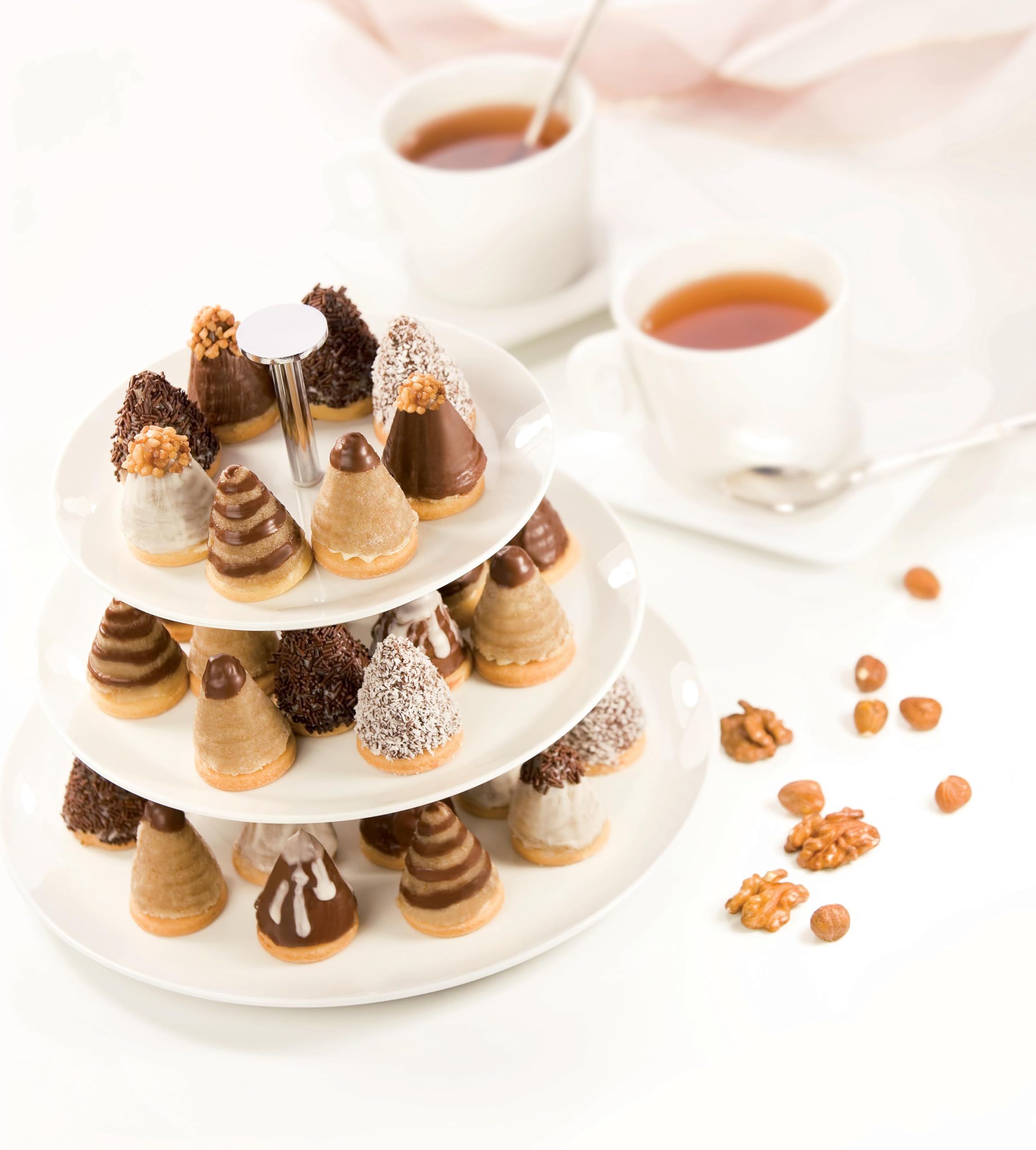 Tescoma European Brand Beehive set for home bakers.