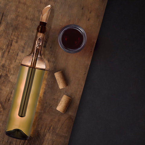 TEXASDELUXE bottle with chilled wine for festive sipping.