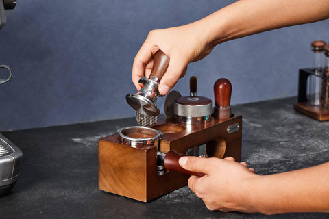 53.3mm puck screen reduces splashing and keeps brew head clean