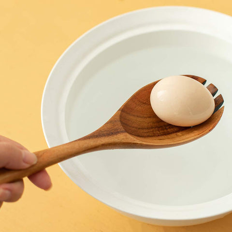 TEZZ acacia spurtles pack shot displays versatile cooking tools