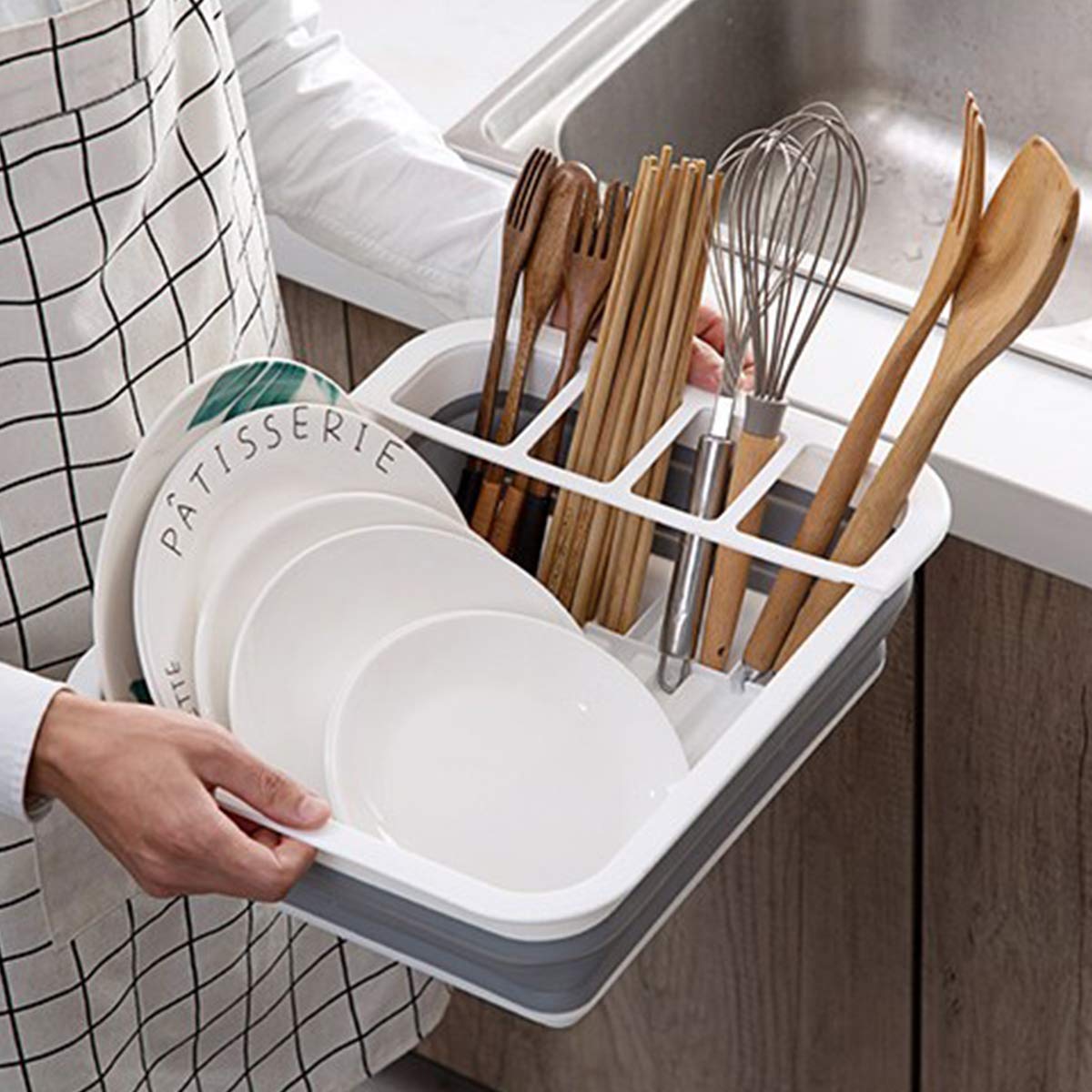 THANSTAR collapsible rack fits under-sink storage for compact kitchens