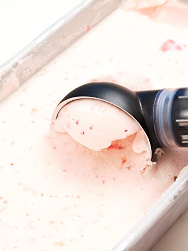 That! Inventions ScoopTHAT Radii warming scoop highlighting ergonomic grip for comfortable scooping.