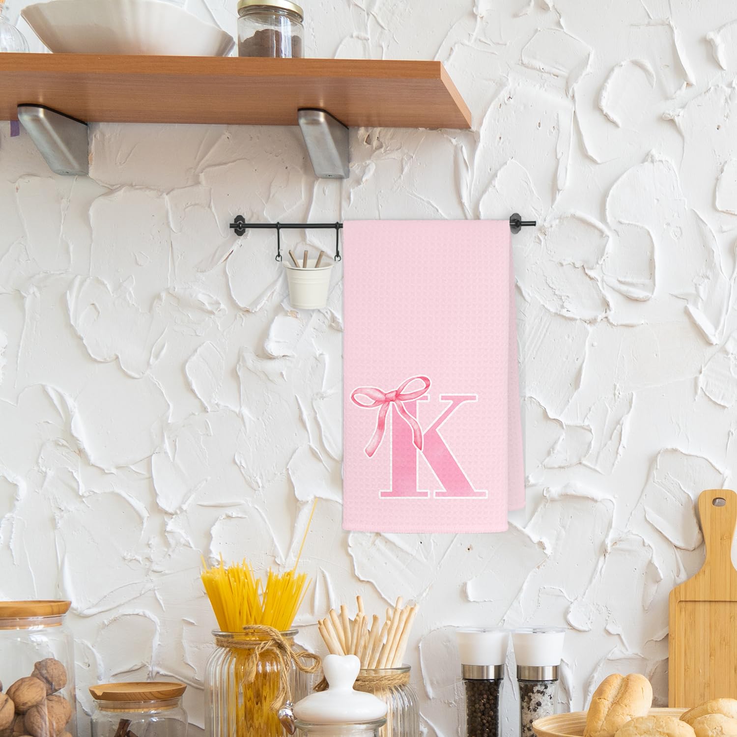 THDSE waffle-texture bath towel showcases pink bow and personalized initials for a stylish bathroom.