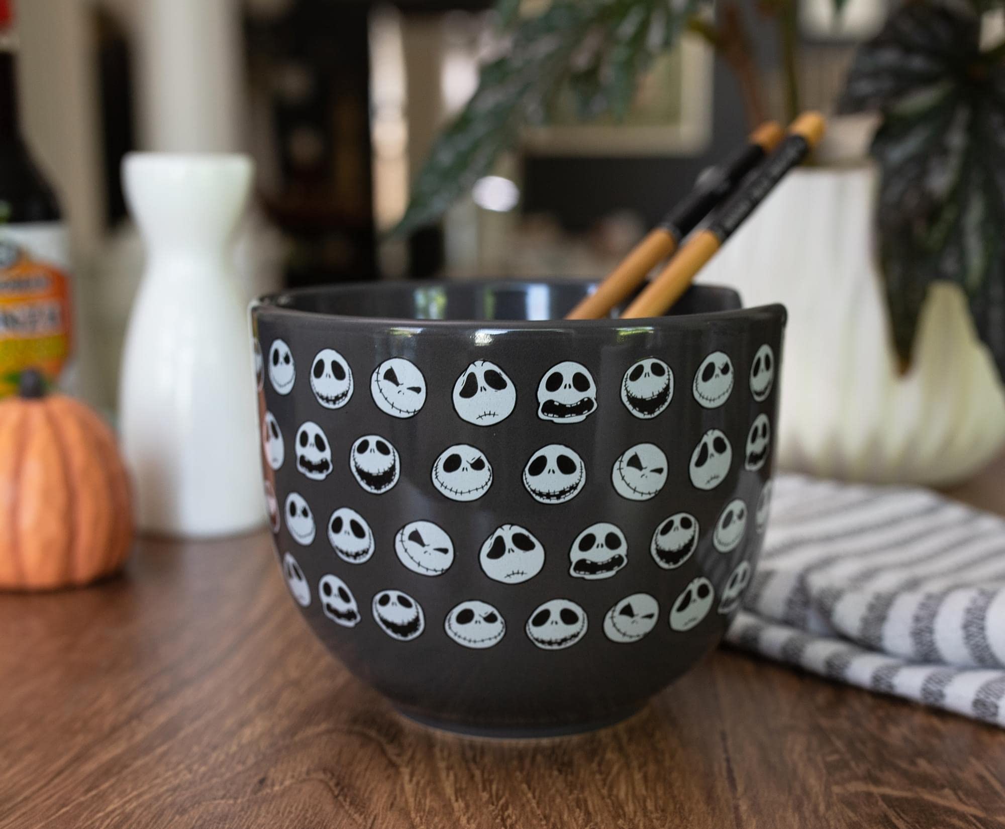 The Nightmare Before Christmas bowl with built-in chopstick rests keeps utensils tidy during meals.