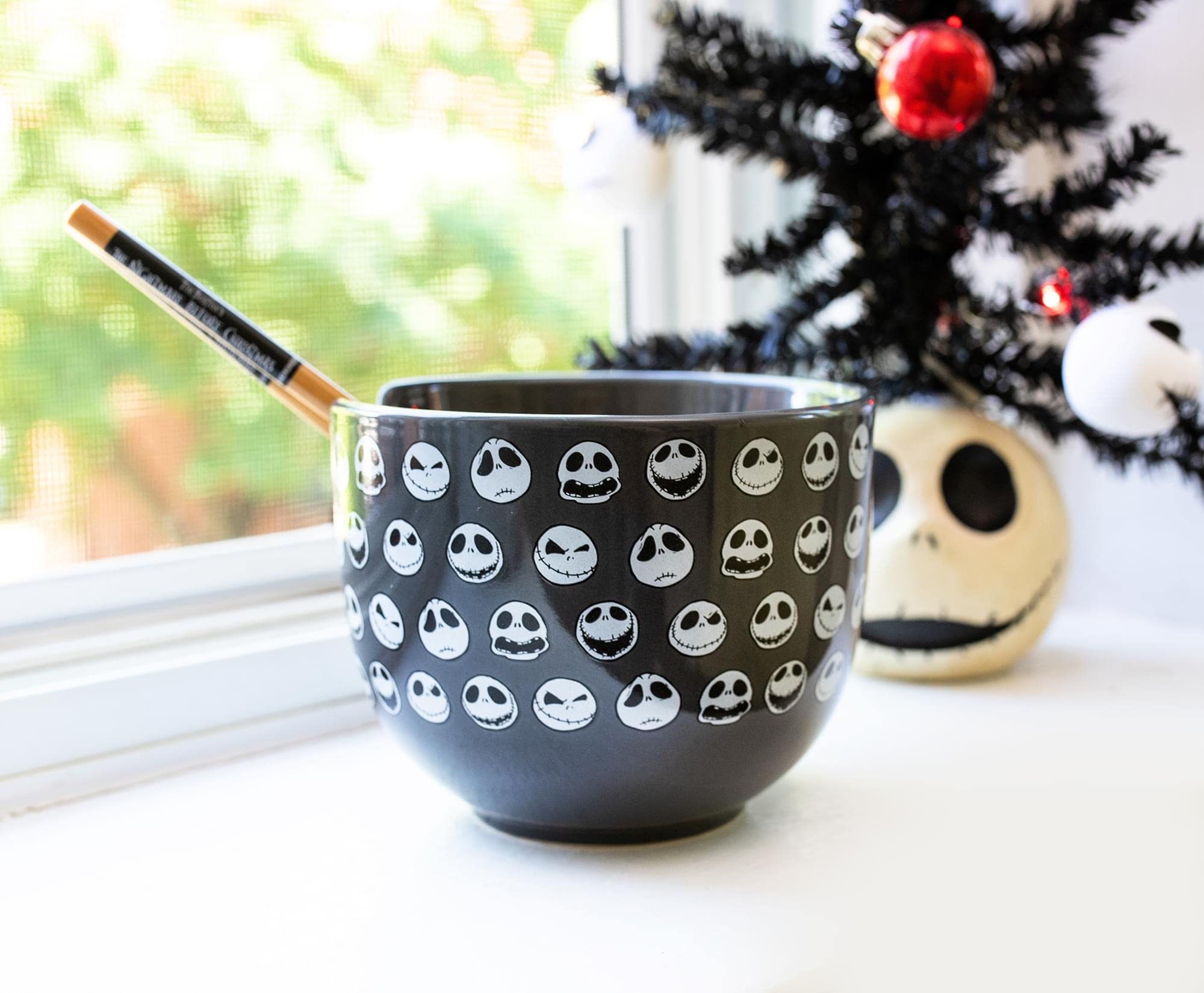 The Nightmare Before Christmas microwave-safe bowl simplifies reheats for quick meals.
