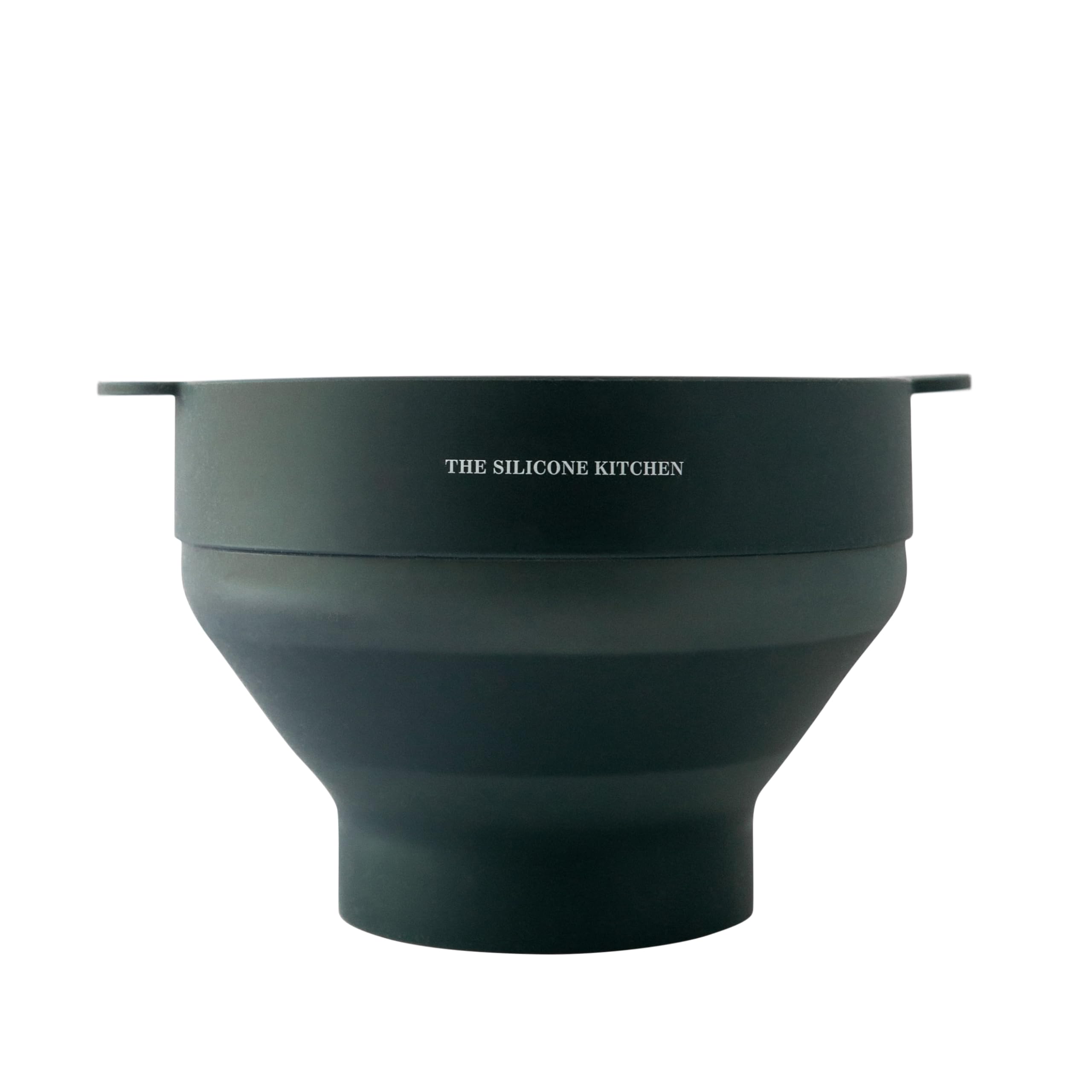 The Silicone Kitchen popcorn maker lid and handles enable safe microwave use.