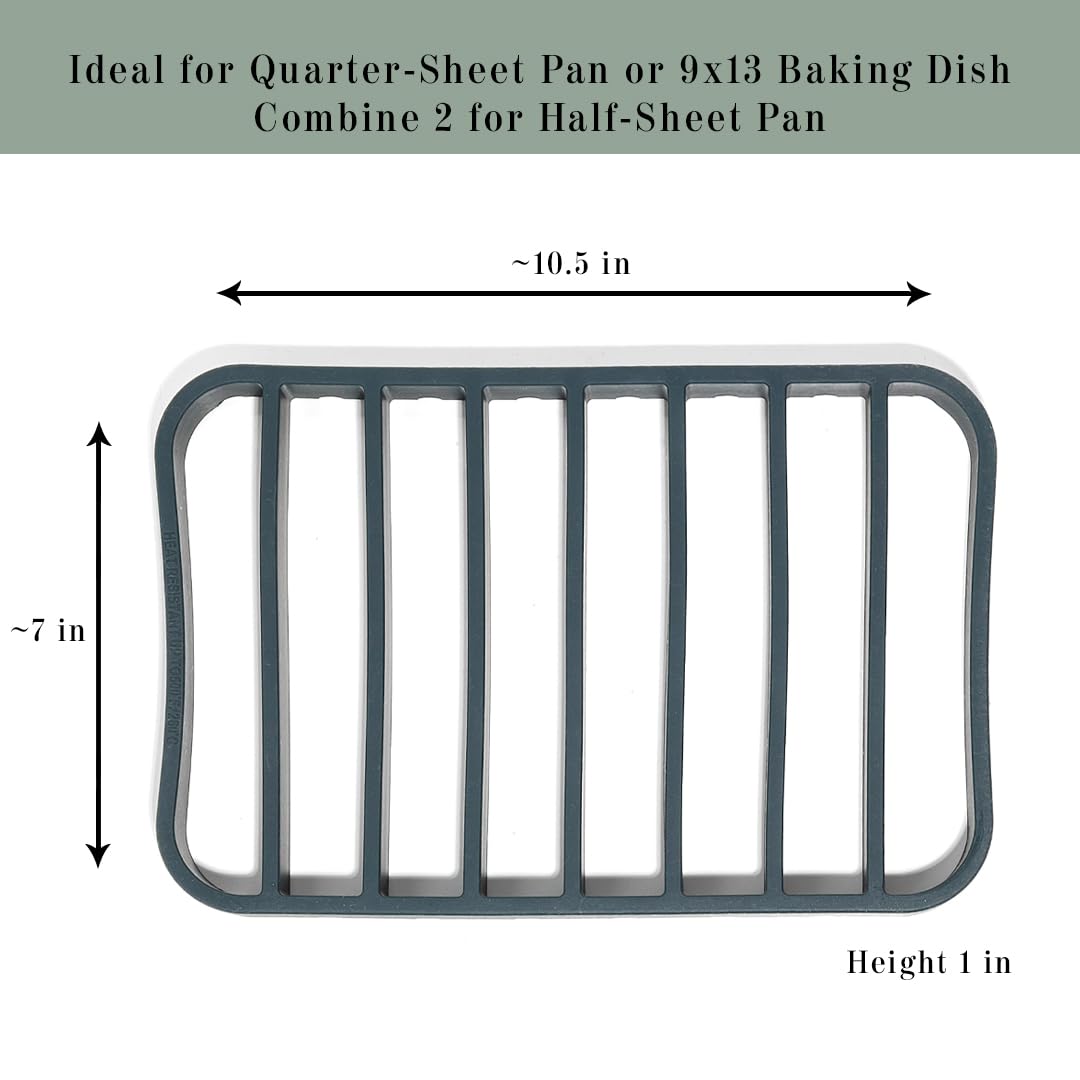 Gift-worthy navy roasting rack set arrives in a cotton mesh bag for gifting.