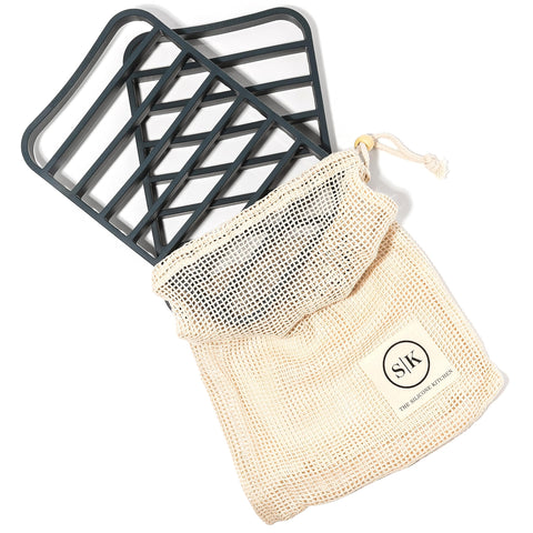 Fits quarter and half-sheet pans for flexible kitchen layouts.