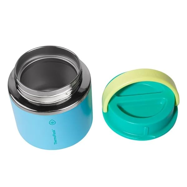 ThermoFlask leak-proof screw-on lid demonstrated with secure sealing.