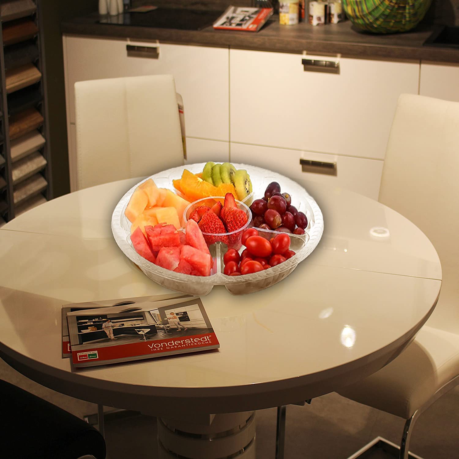Tiaiidi recyclable and washable tray ideal for events.