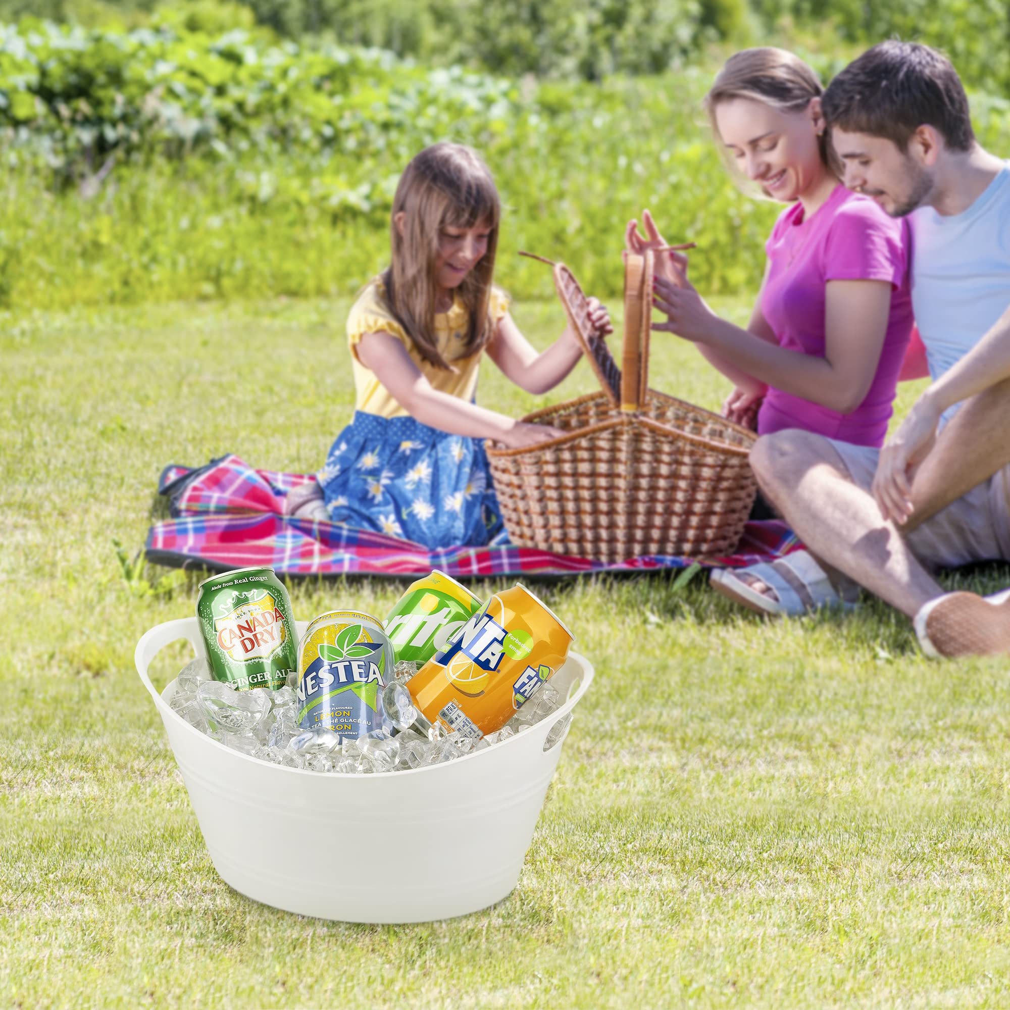 Tiawudi portable tubs with built-in handles for quick transport.