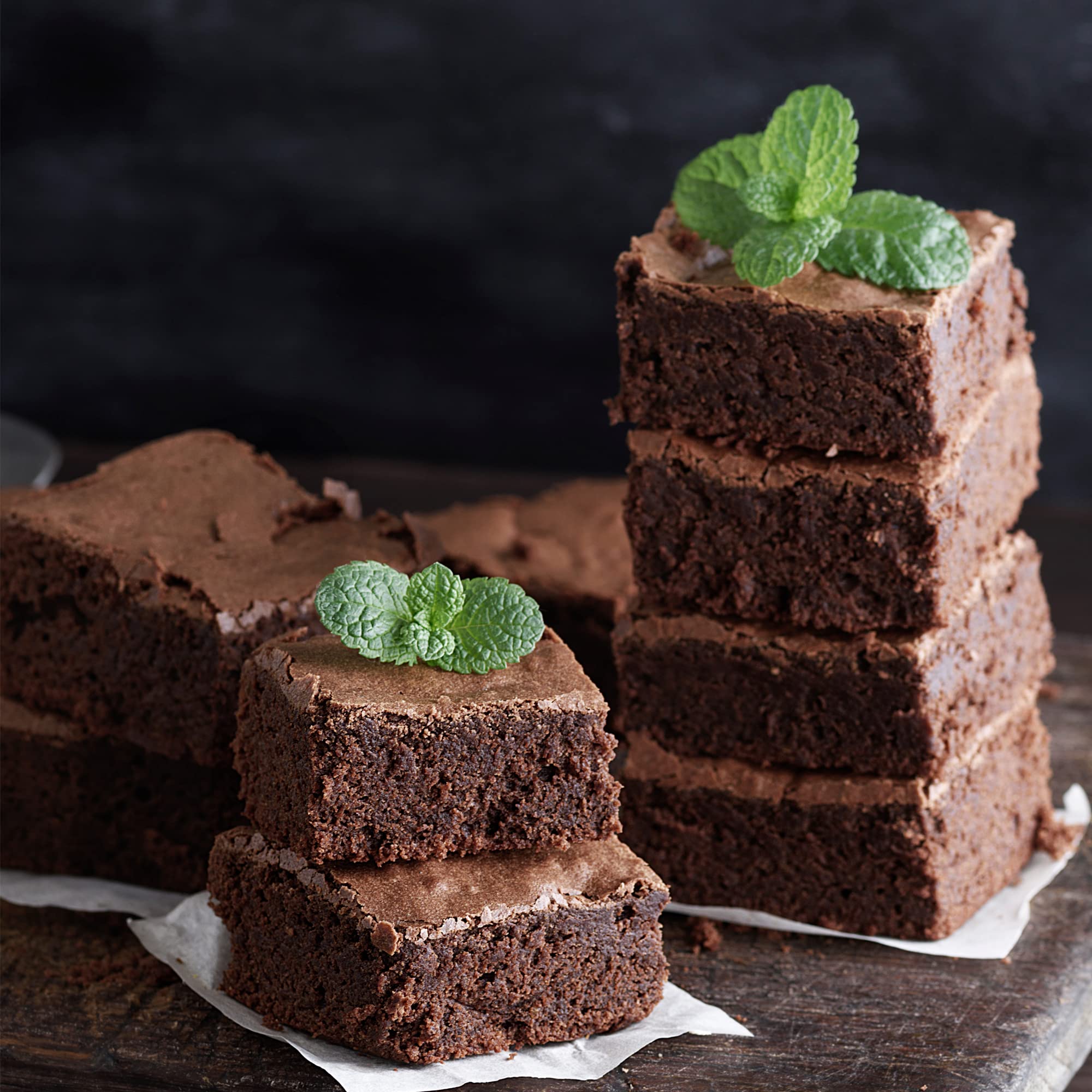 Tiawudi two-pack value ideal for brownies, muffins, and mini loaves.