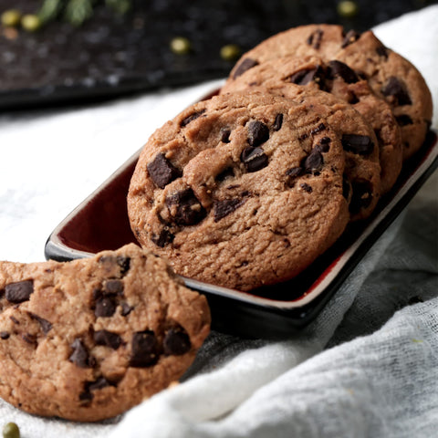 Tiawudi set doubles as mini layer cake pans for desserts.