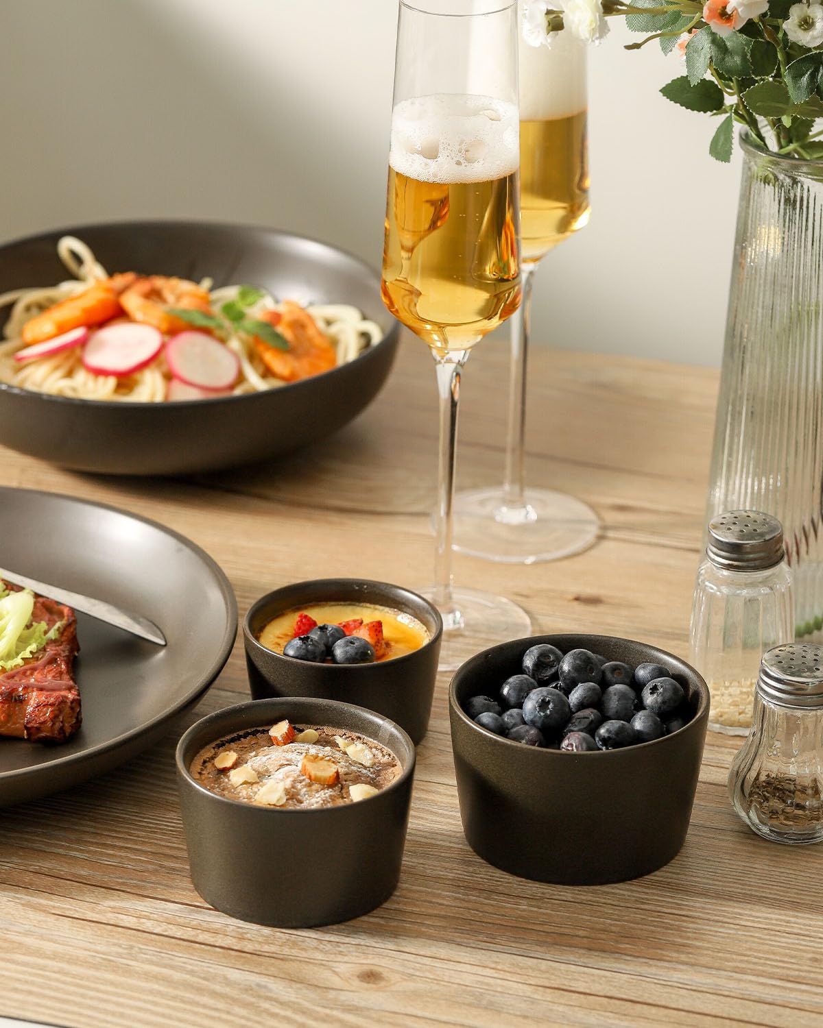 Tikooere 6-piece ramekins set offers cohesive, compact serving in kitchens.