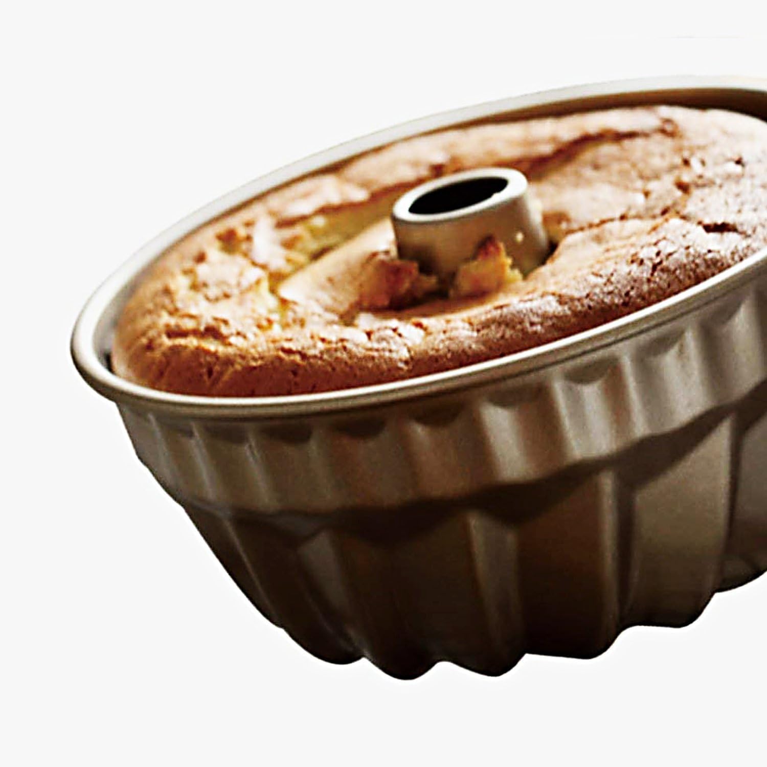 TLIOCAS fluted-tube-pan creates decorative Bundt cakes with professional presentation.