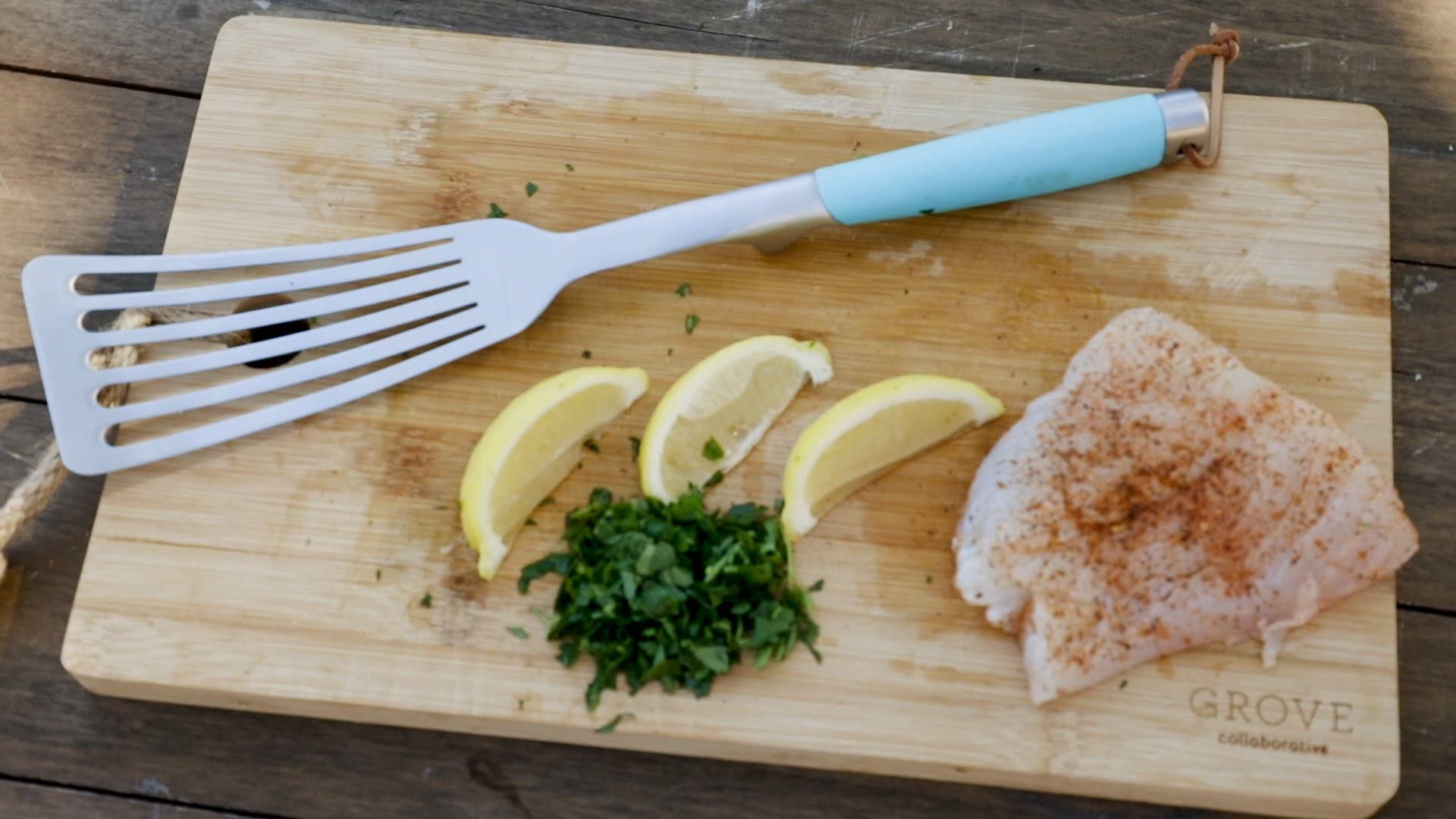 Toadfish riveted handle spatula with POM core for durable, safe use.