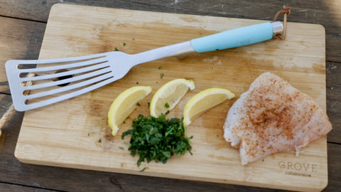 Toadfish riveted handle spatula with POM core for durable, safe use.