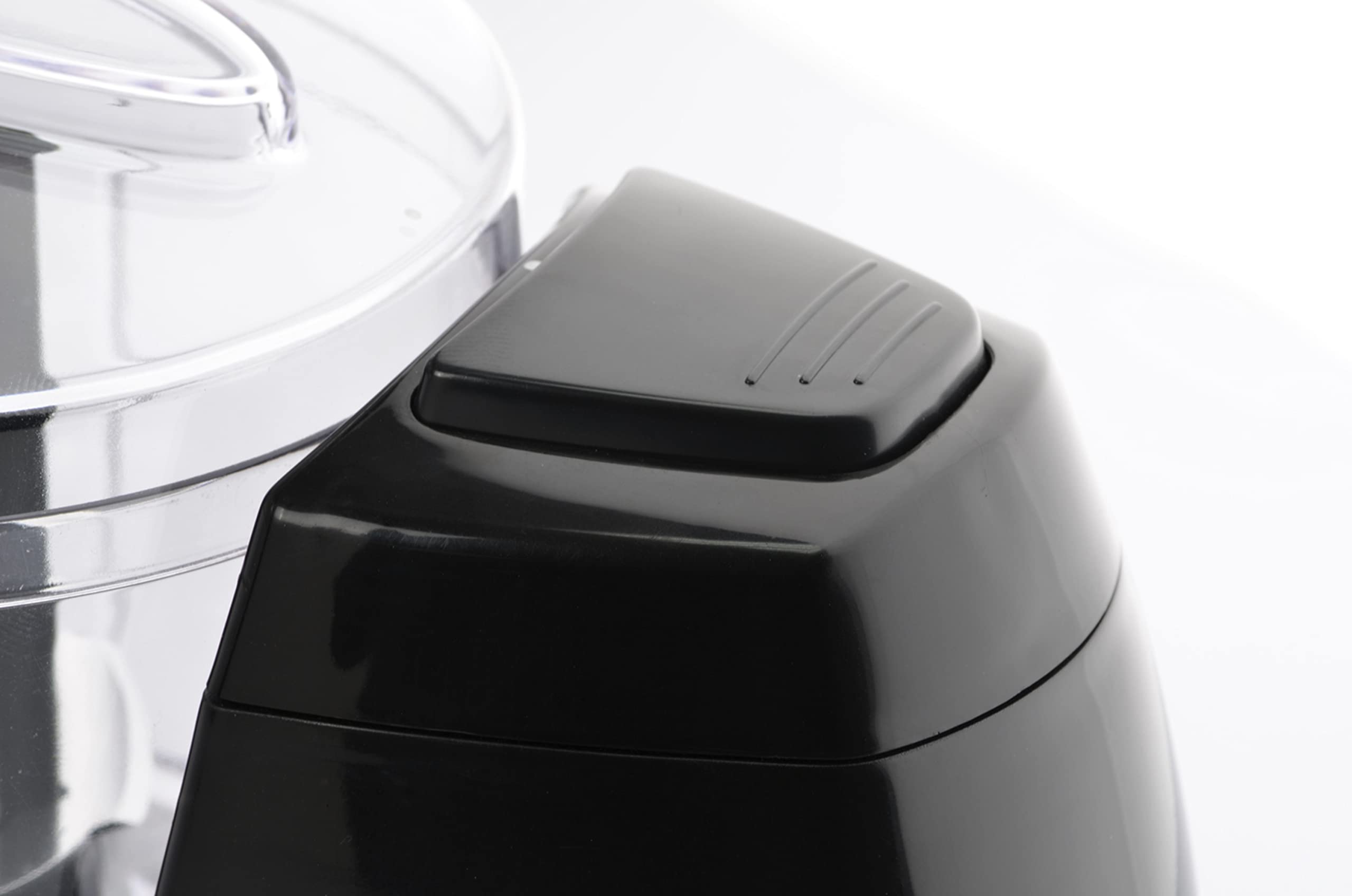 Toastmaster TM-61MC stainless steel blades deliver durable, sharp chopping performance