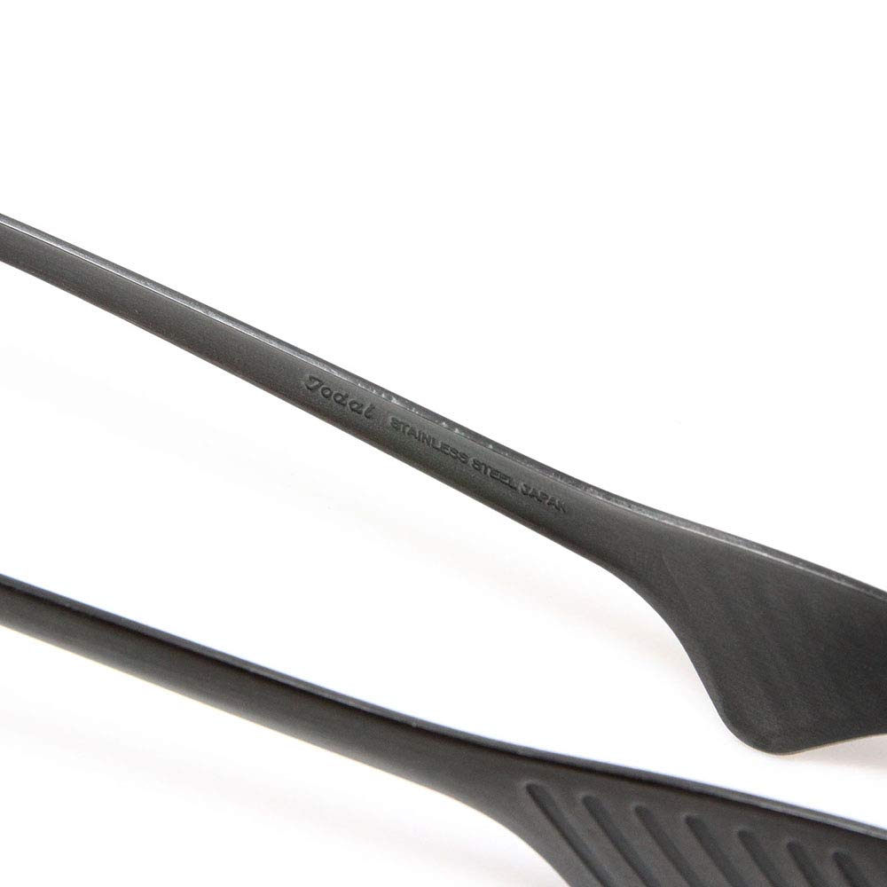 Todai Yakiniku tongs rest on the table without touching the pinch.