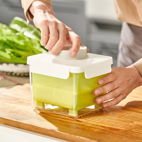 TOFUDEE Tofu Press FlexiTub container highlights sturdy, dishwasher-safe design.