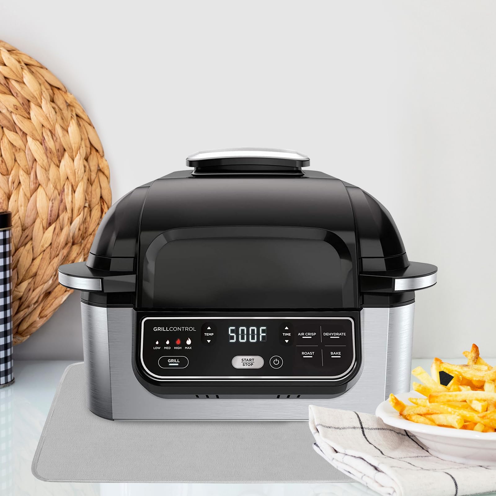 TOHONFOO mat supporting a stand mixer with anti-slip stability.
