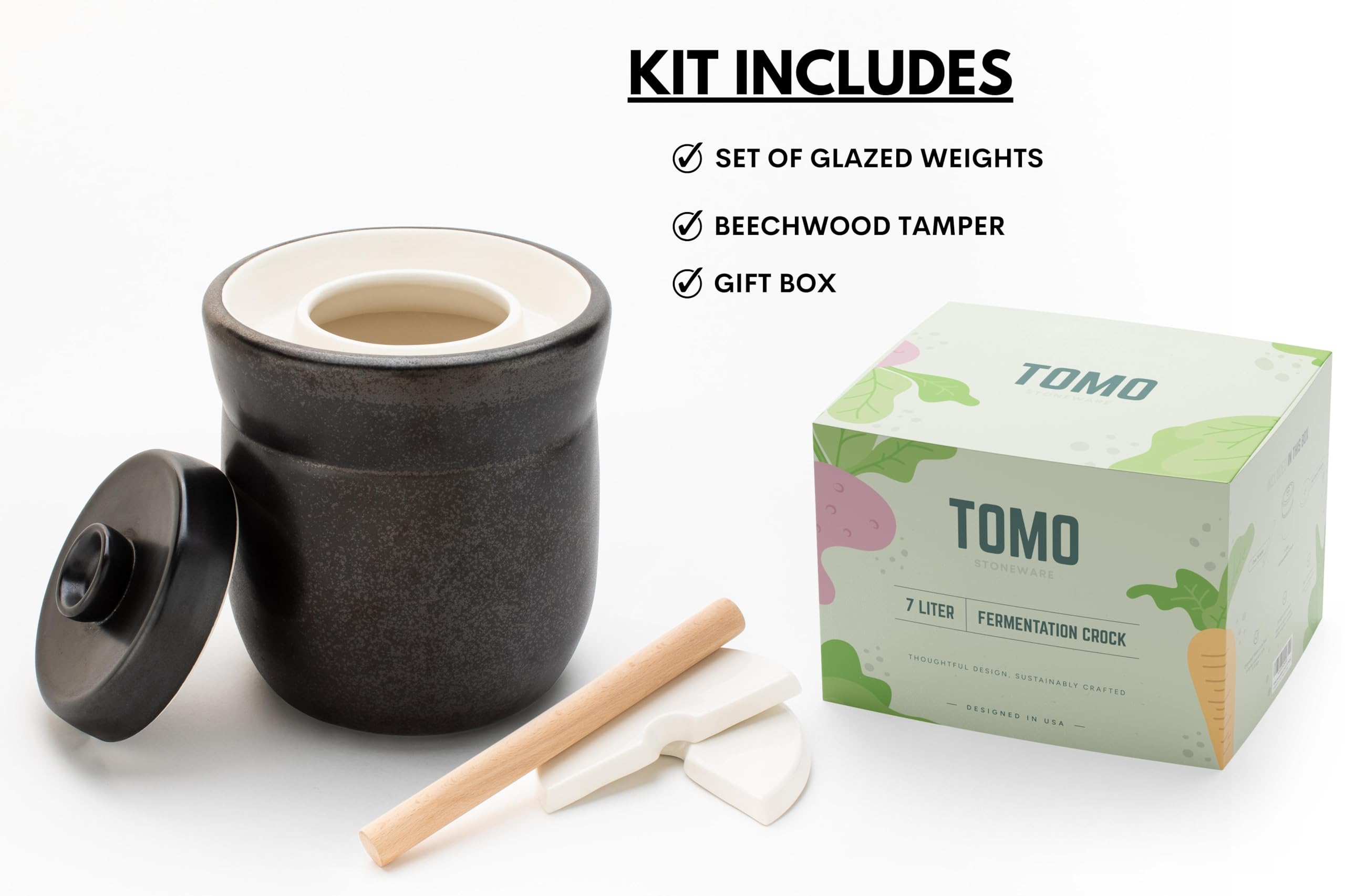 TOMO wide-mouth lid enabling easy packing and quick cleanup
