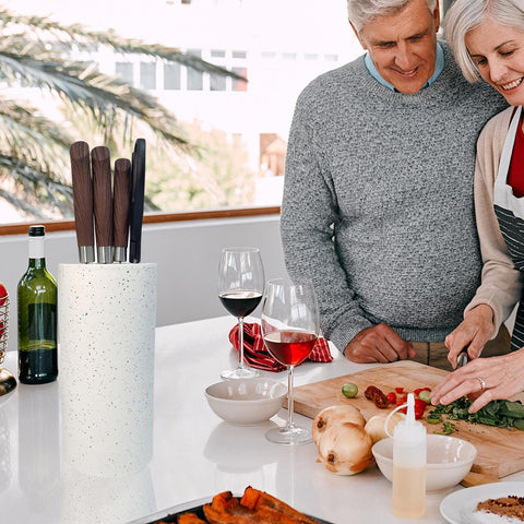 Toosbuc Round Knife Holder made from durable PP material for lasting use.