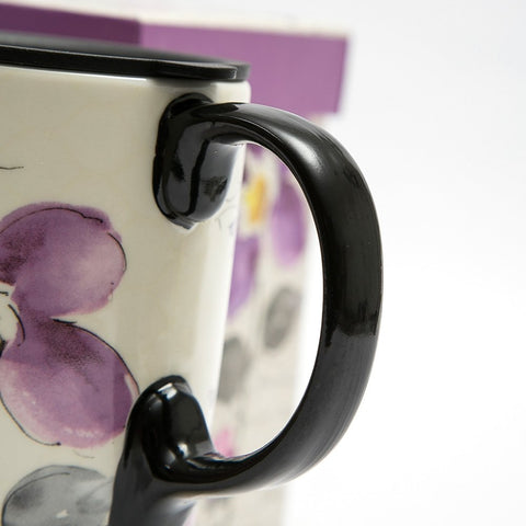17-ounce capacity Topadorn travel mug – ample space for a full cup.
