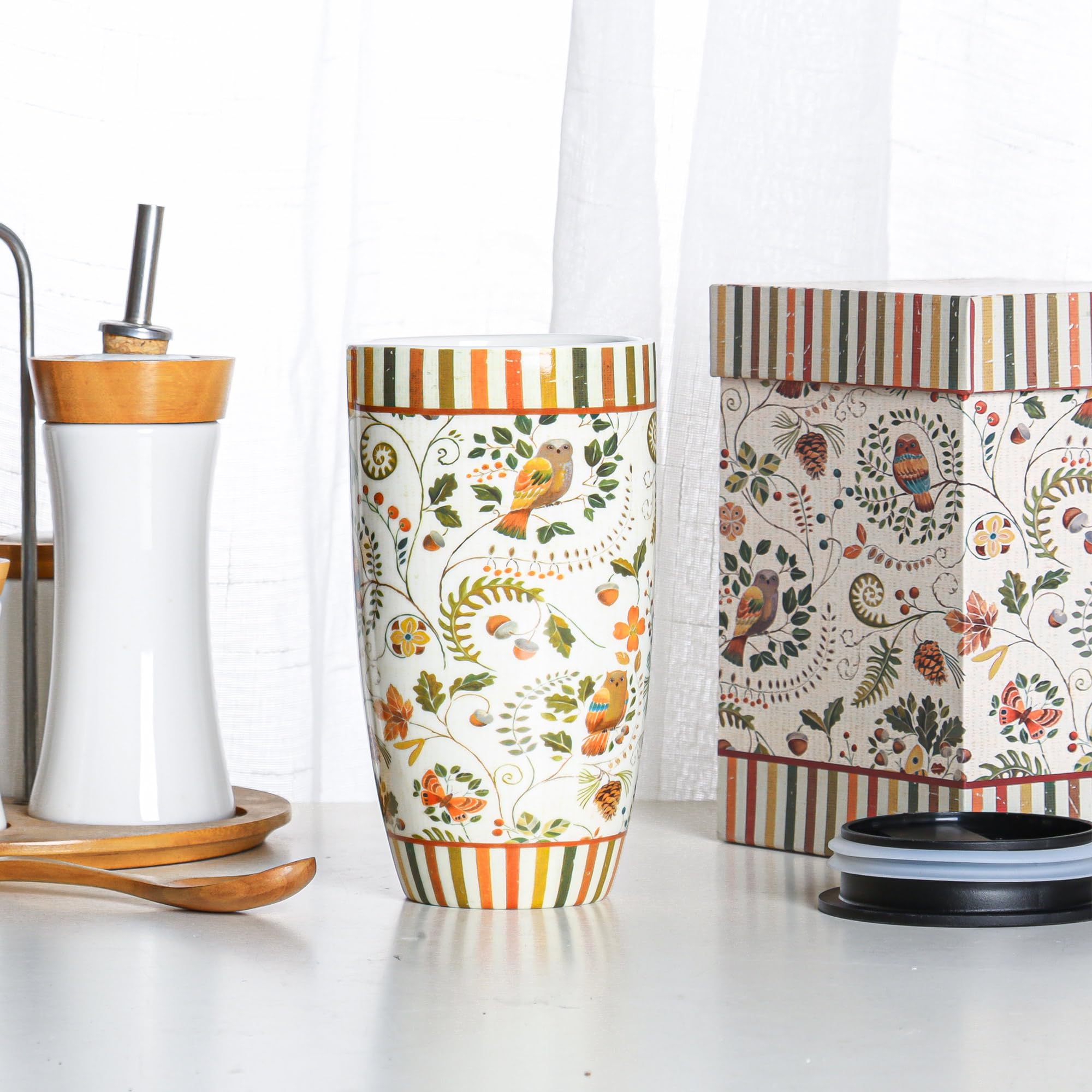 Topadorn travel mug sealed lid reduces spills and preserves temperature for busy mornings.
