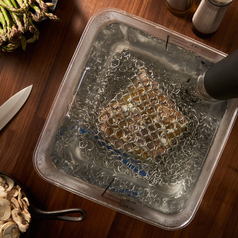 TopHat Sous Vide Sinker demonstrates heat and corrosion resistance in use.