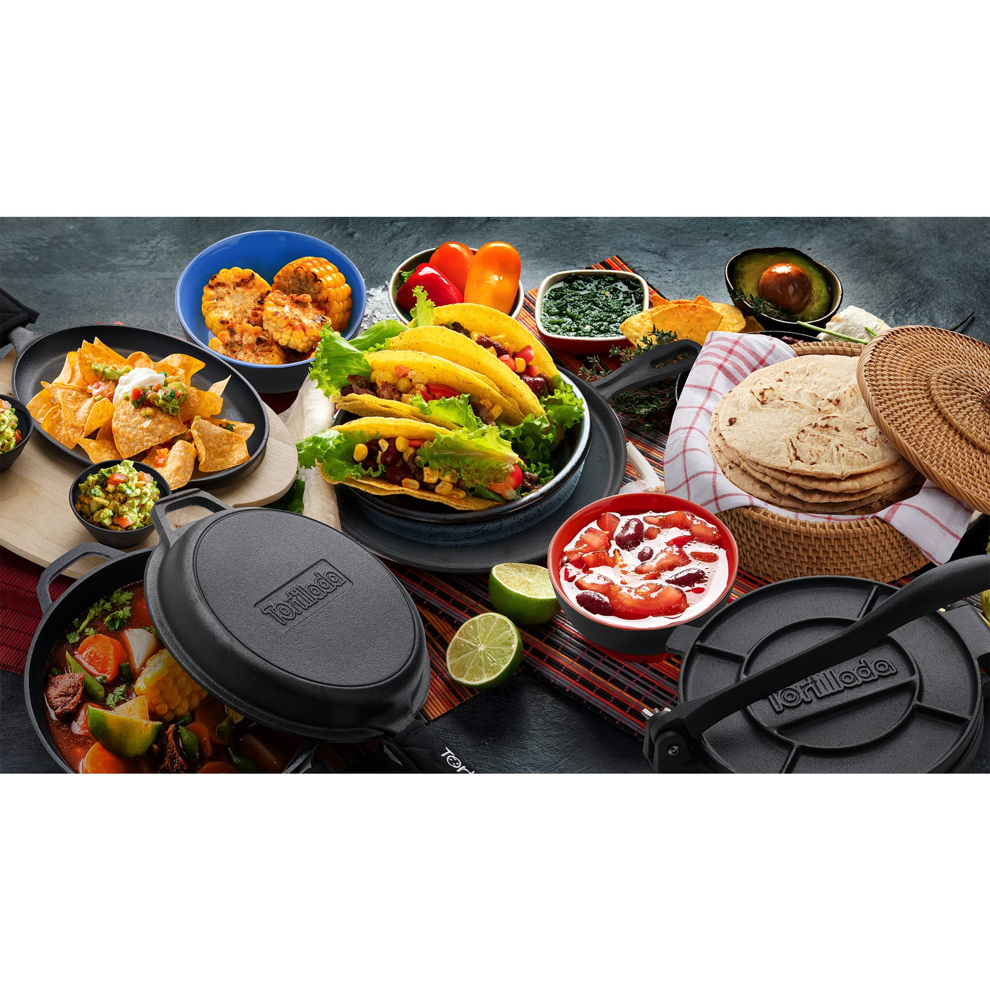 Tortillada basket and towel set arranged for convenient serving.