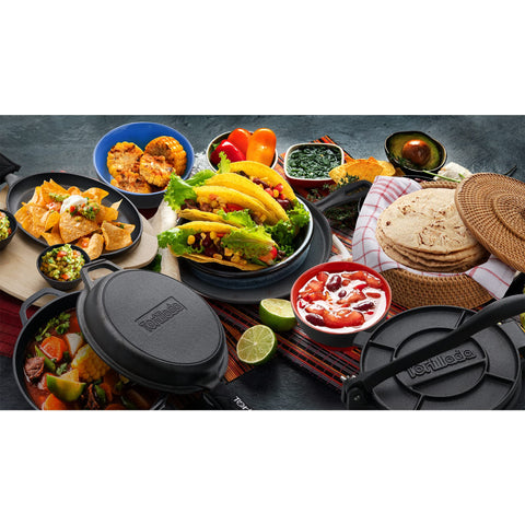 Tortillada basket and towel set arranged for convenient serving.