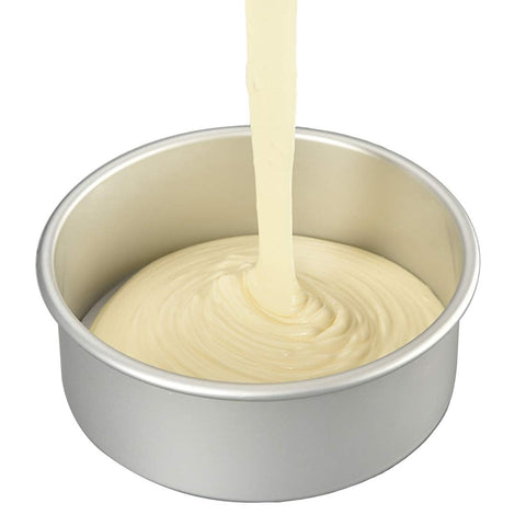 Tosnail pan ideal for dense cheesecakes and carrot cakes.