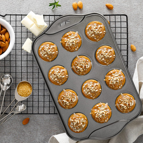 Tosnail mini cheesecake pan ideal for muffins and cupcakes.