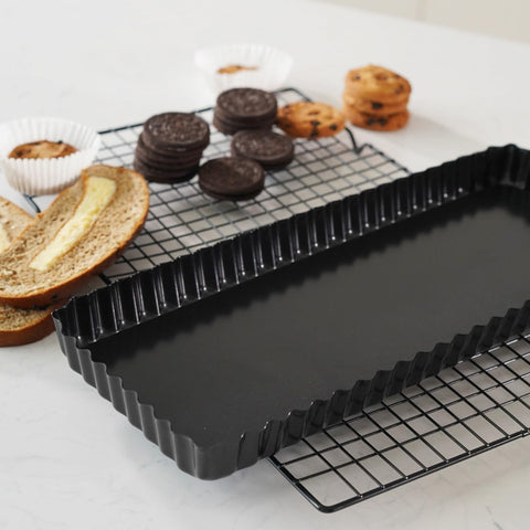 Tosnail quiche pan ideal for party and family dinner prep.