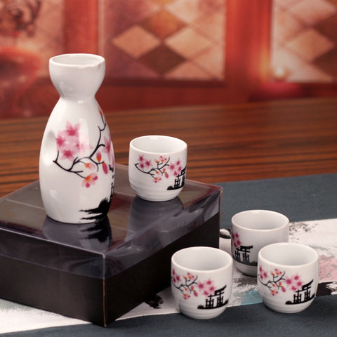 Tosnail cups close-up glaze detail and smooth surface