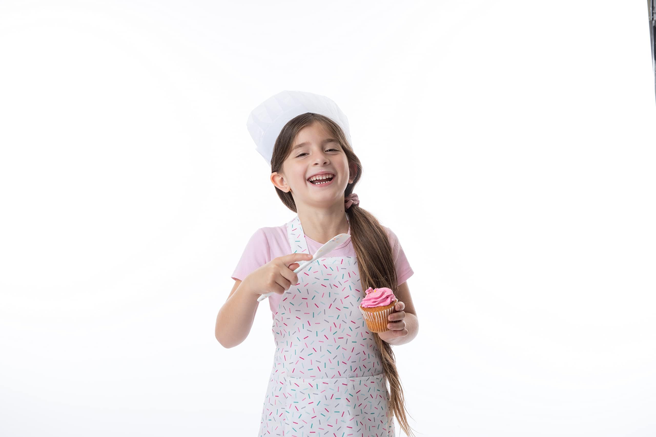 TOVLA JR true-size aprons fit 4-10 year olds for everyday wear.