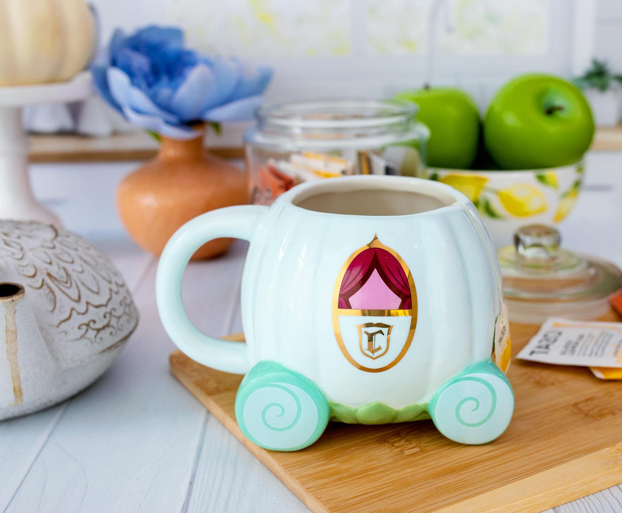 Toynk Disney Cinderella Coach Mug 20-ounce-capacity ideal for coffee.