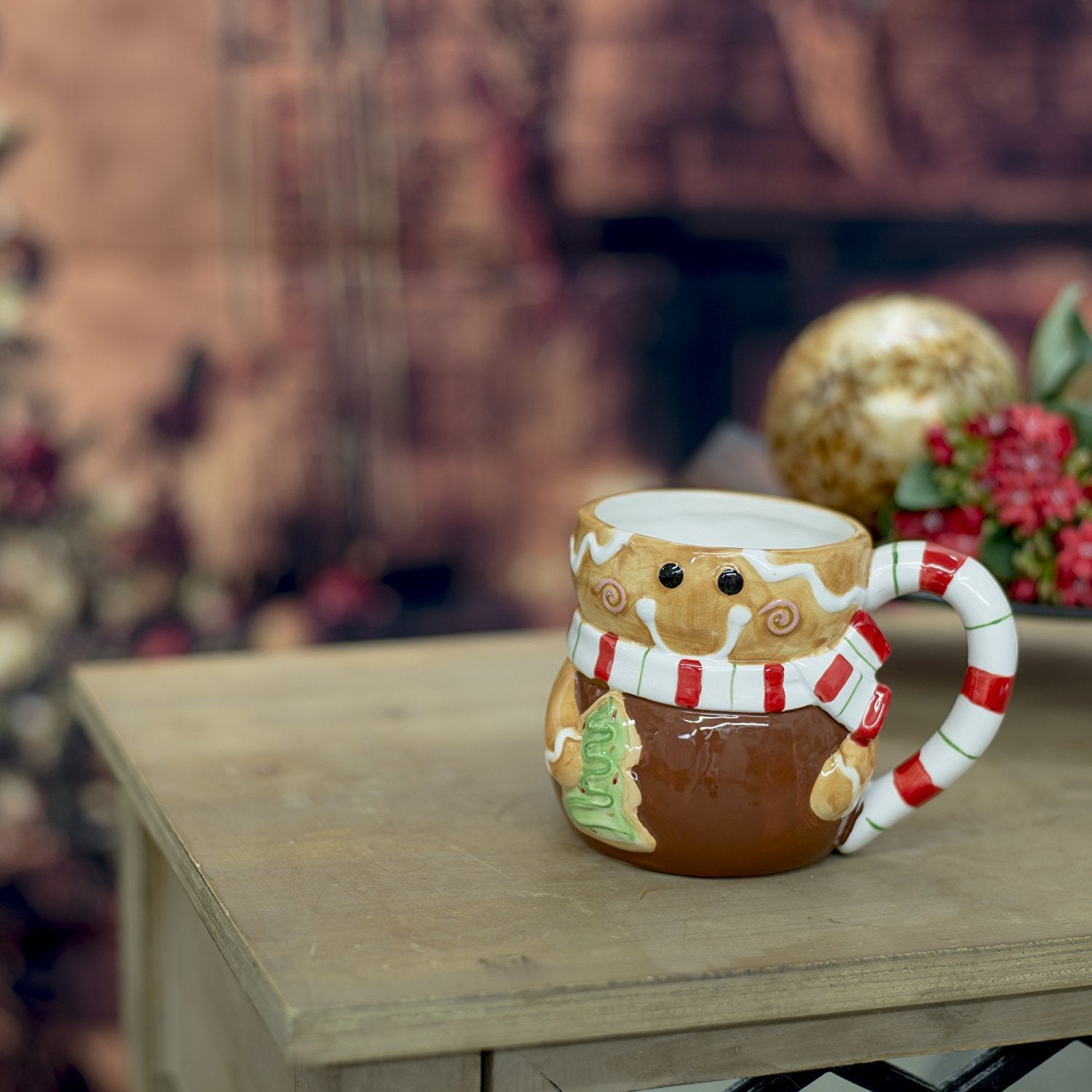 Transpac Gingerbreadman Mug with protective packaging, ideal for easy gifting and sturdy gift presentation