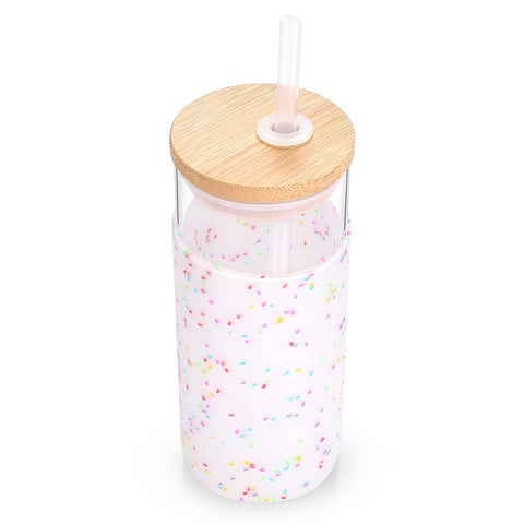 Tronco bamboo lid and silicone sleeve provide a secure grip while sipping.