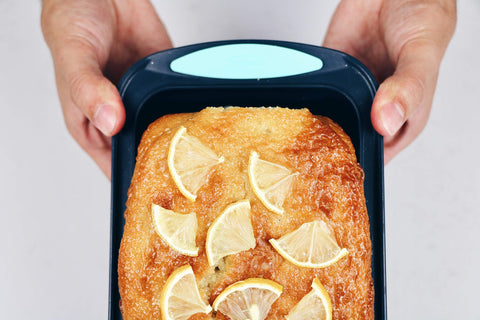 Trudeau 8.5 by 4.5 inch loaf pan fits standard loaf recipes.