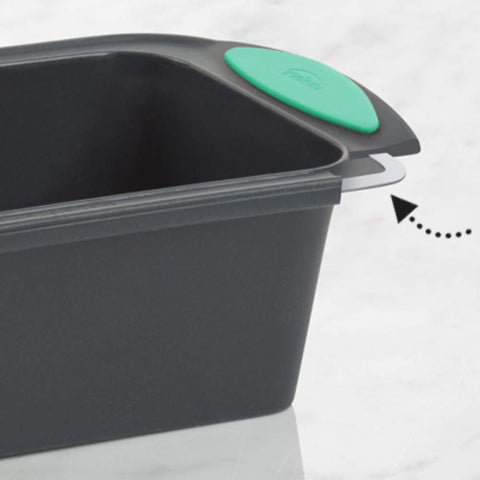 Trudeau patent-protected design ensures durable, long-lasting bakeware.