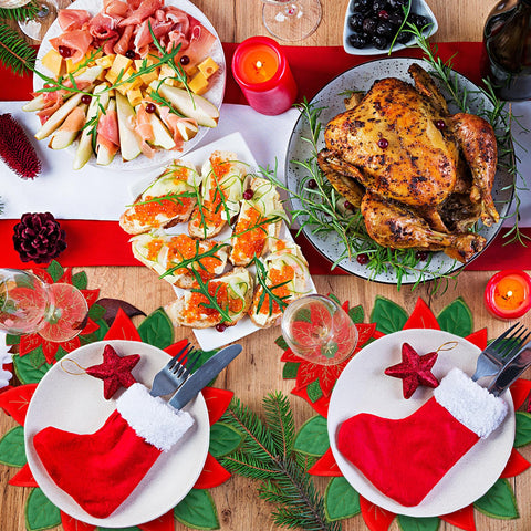 Tudomro placemats stacked neatly for easy storage after meals.