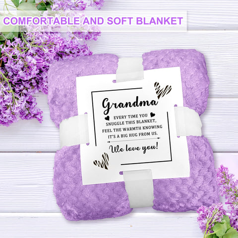 TUNSEZ lavender candle: soy wax aroma for at-home spa vibes