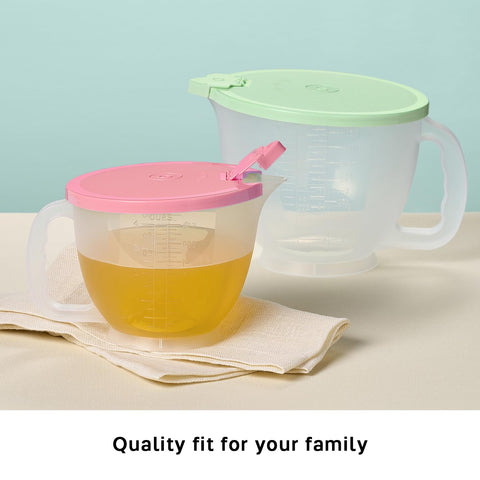 Tupperware Classic Mix-N-Store sturdy handles for comfortable mixing