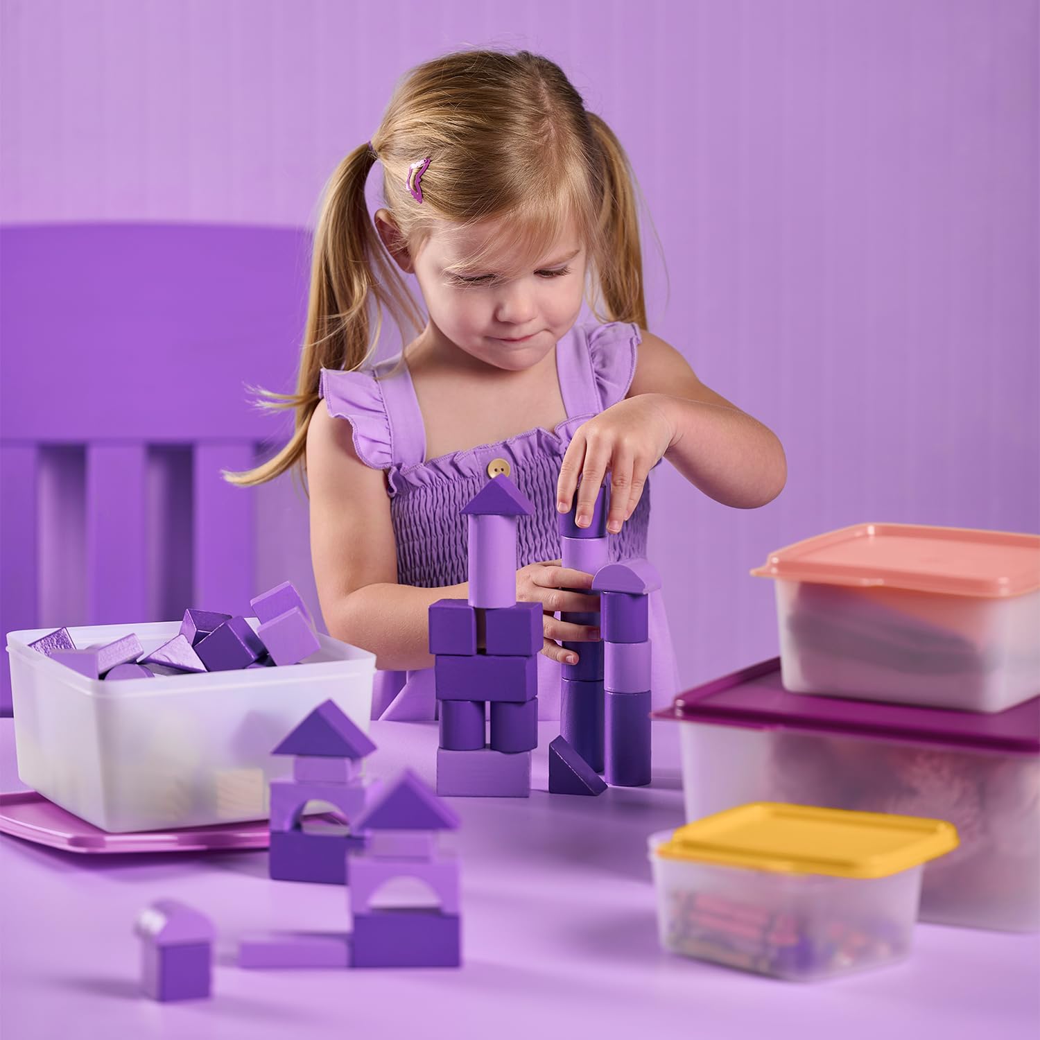 Tupperware Keeptabs dishwasher-safe construction enables easy cleaning